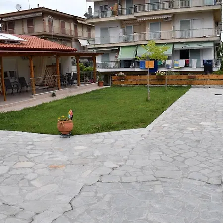 Kefala Luxury Living Apartmán *